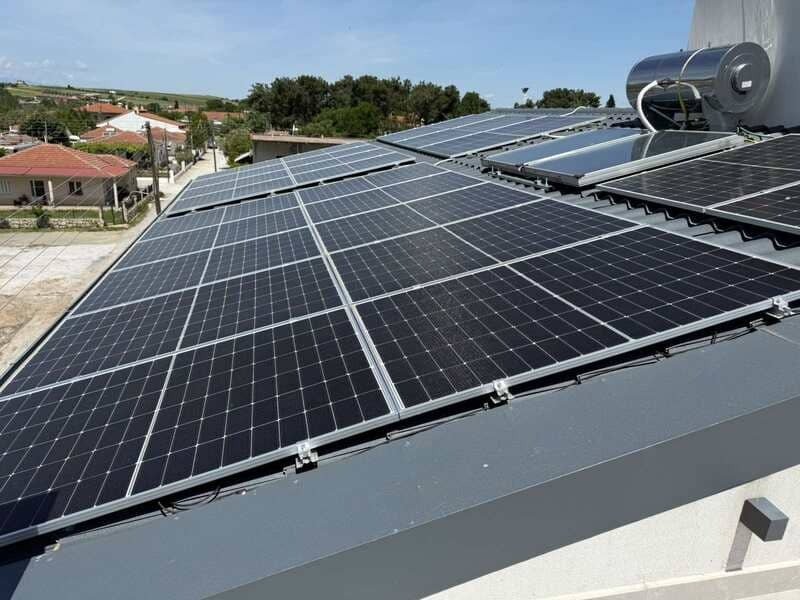 Φωτοβολταϊκά Συστήματα: Οδηγός για Λειτουργία, Οφέλη και Εγκατάσταση στην Ελλάδα